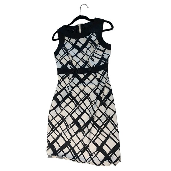 Maurices Dresses & Skirts - Maurices Juniors Size 5 6 Sleeveless Dress Black White Print Geometric Career Bu